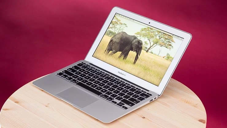 Apple MacBook Air 11-Inch (2015) Review | PCMag